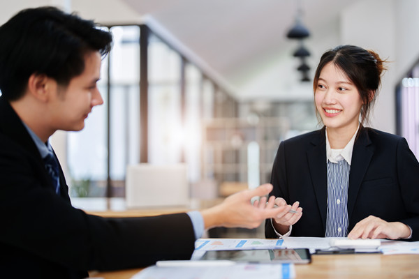 預(yù)算控制咨詢：協(xié)助企業(yè)建立控制體系，確保預(yù)算執(zhí)行