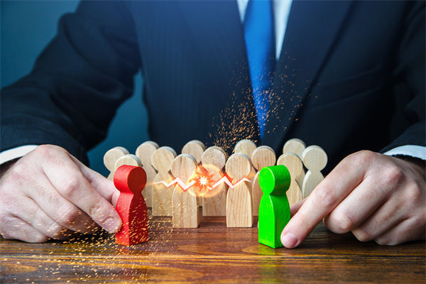 新老業務沖突不斷，企業戰略管理如何平衡布局？